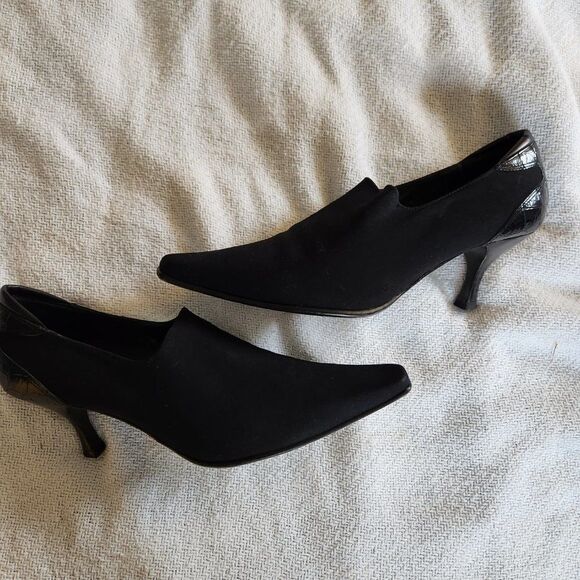 DONALD PLINER Loui Stretch Crepe Bootie Heels WOMEN'S Size 6.5 Pointed Toe Black - Picture 7 of 8